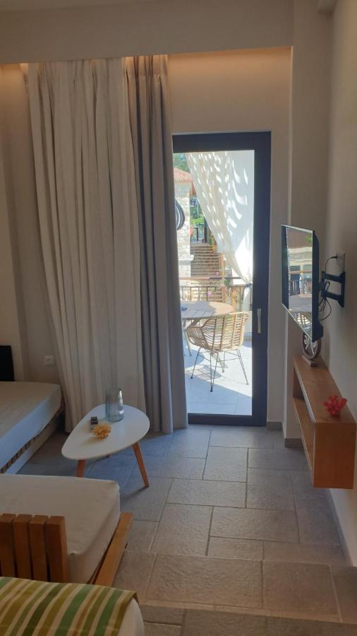 Vista Al Mare Luxury Apartments Gialova Exterior foto